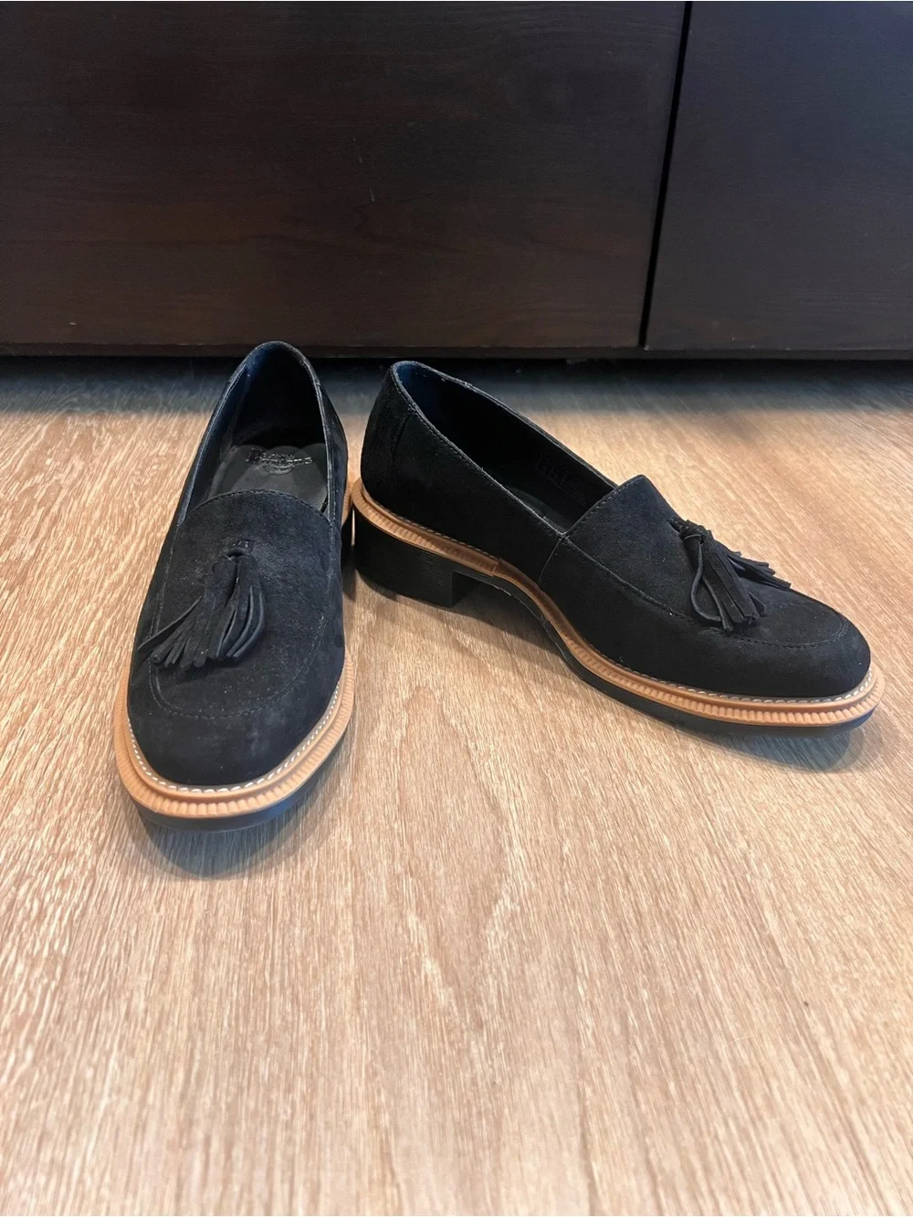 Dr. Martens Favillai Black Suede Tassel Loafers Women’s US 8 EU 39 AW004